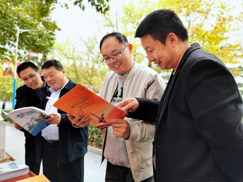 2d339d07e3954a49aa992d3839331dc6.jpg 2d339d07e3954a49aa992d3839331dc6.jpg