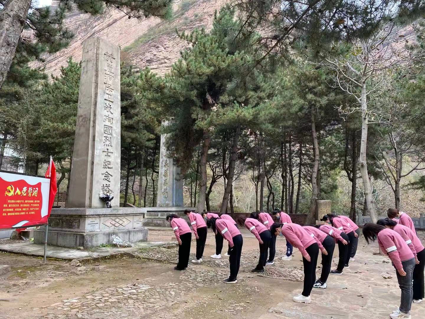 bef734c3ef074eaa87cfcb6da66e77fe.jpg bef734c3ef074eaa87cfcb6da66e77fe.jpg