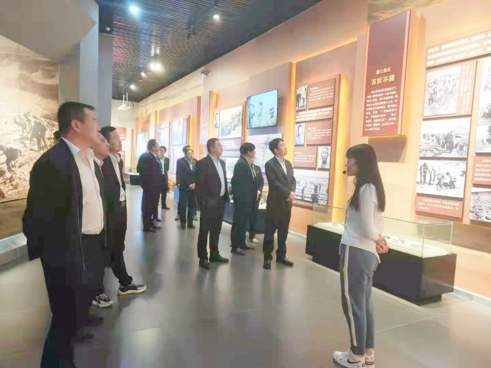 晋控煤业集团铁峰煤业公司开展“听老党员讲革命故事”主题党日活动